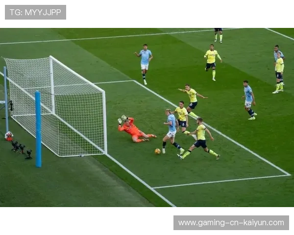 曼城哈兰德门前抢点破门带走三分